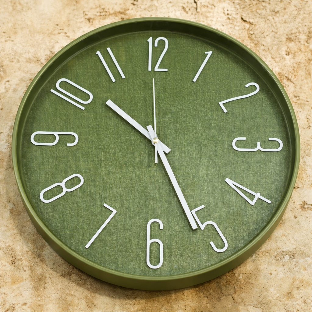 שעון קיר ירוק\לבן