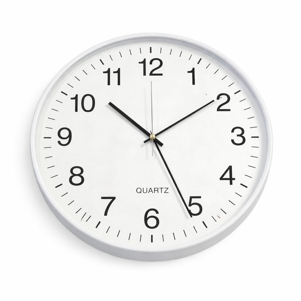 שעון קיר בצבע שחור\לבן